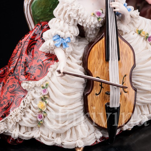 Статуэтка Дама с виолончелью, кружевная, Volkstedt, Германия, сер. 20 в.