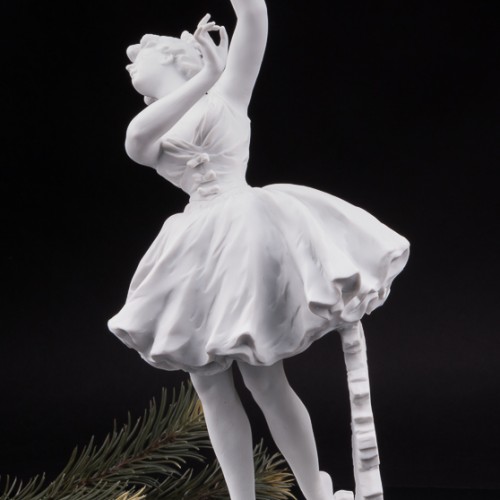 Фарфоровая статуэтка Балерина с розами, Volkstedt, Германия, кон. 19 в.