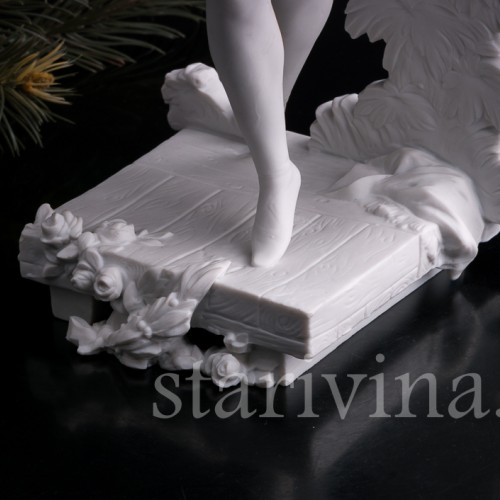 Фарфоровая статуэтка Балерина с розами, Volkstedt, Германия, кон. 19 в.