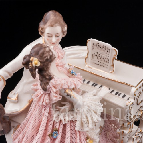 Пара с клавесином и виолончелью, кружевная, Ackermann & Fritze, Германия