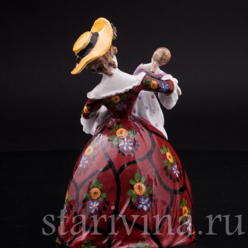 Фарфоровая статуэтка Девочка с куклой, Ackermann & Fritze, Германия, перв. пол. 20 в.