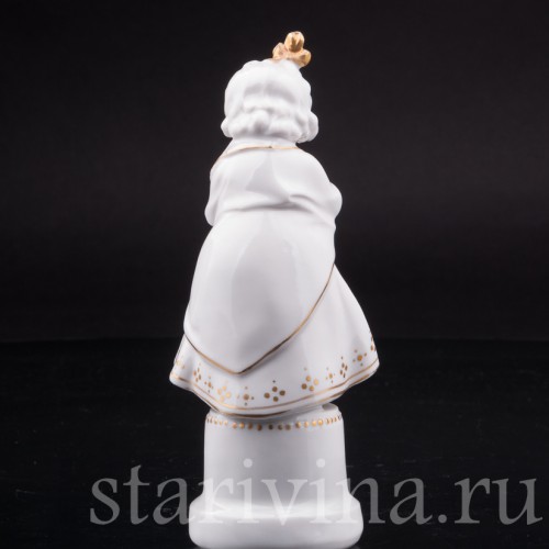 Статуэтка из фарфора Девочка с куклой, Hertwig & Co, Германия, нач. 20 в.