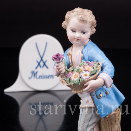Фигурка из фарфора Мальчик с корзиной цветов, Meissen, Германия, сер. 19 - нач. 20 вв.