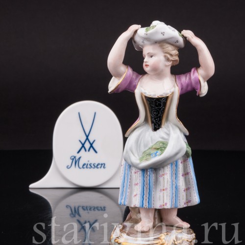 Фарфоровая фигурка Девочка со скошенной травой, Meissen, Германия, сер. 19 - нач. 20 вв.