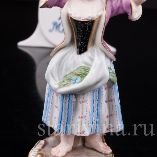 Фарфоровая фигурка Девочка со скошенной травой, Meissen, Германия, сер. 19 - нач. 20 вв.