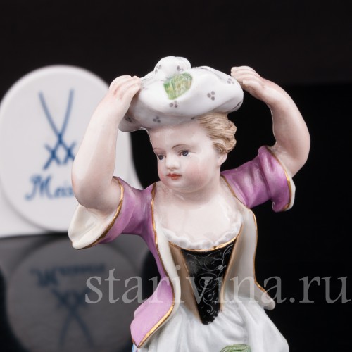 Фарфоровая фигурка Девочка со скошенной травой, Meissen, Германия, сер. 19 - нач. 20 вв.