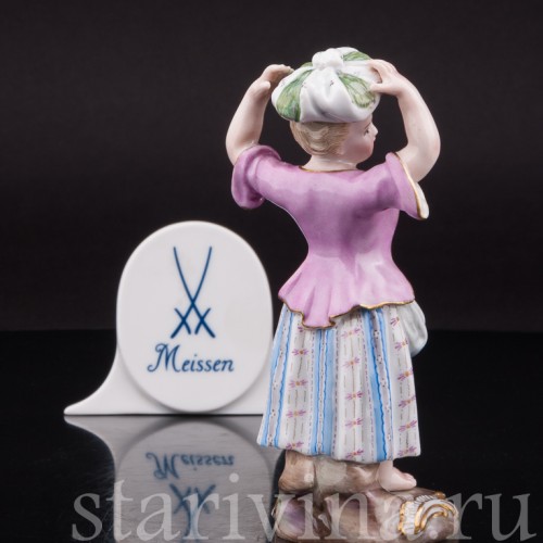 Фарфоровая фигурка Девочка со скошенной травой, Meissen, Германия, сер. 19 - нач. 20 вв.