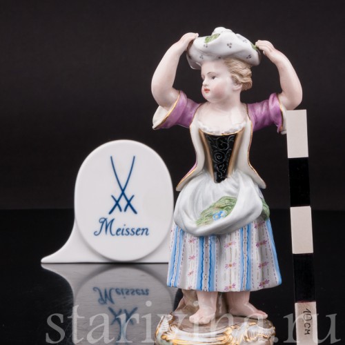 Фарфоровая фигурка Девочка со скошенной травой, Meissen, Германия, сер. 19 - нач. 20 вв.