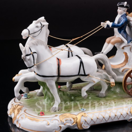 Фарфоровая композиция Карета запряженная парой лошадей, Unterweissbach, Германия, вт. пол. 20 в.