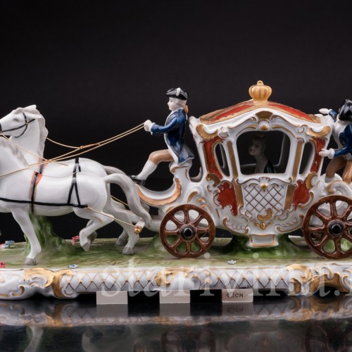 Фарфоровая композиция Карета запряженная парой лошадей, Unterweissbach, Германия, вт. пол. 20 в.