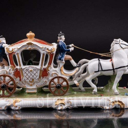 Фарфоровая композиция Карета запряженная парой лошадей, Unterweissbach, Германия, вт. пол. 20 в.