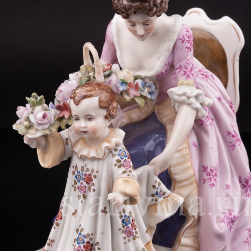 Фарфоровая статуэтка Мама с дочкой, Scheibe-Alsbach, Германия, 1925-72 гг.