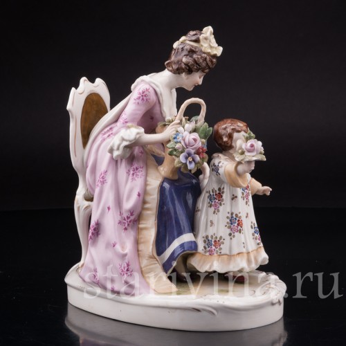 Фарфоровая статуэтка Мама с дочкой, Scheibe-Alsbach, Германия, 1925-72 гг.