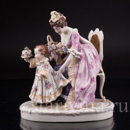 Фарфоровая статуэтка Мама с дочкой, Scheibe-Alsbach, Германия, 1925-72 гг.