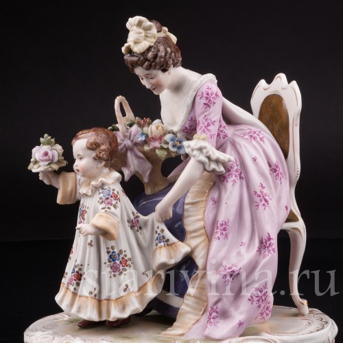 Фарфоровая статуэтка Мама с дочкой, Scheibe-Alsbach, Германия, 1925-72 гг.