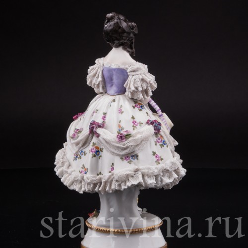 Статутка Девушка со шляпкой, кружевная, Volkstedt, Германия, до 1935 г.