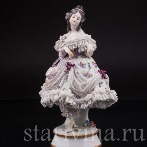 Статутка Девушка со шляпкой, кружевная, Volkstedt, Германия, до 1935 г.