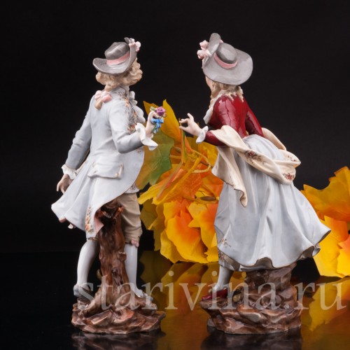 Фарфоровая статуэтка Галантная пара, Volkstedt, Германия, 19 в.
