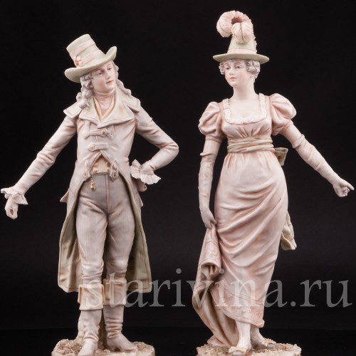 Фарфоровая композиция Пара в дорожных костюмах, Royal Dux, Чехия, 1900 гг.
