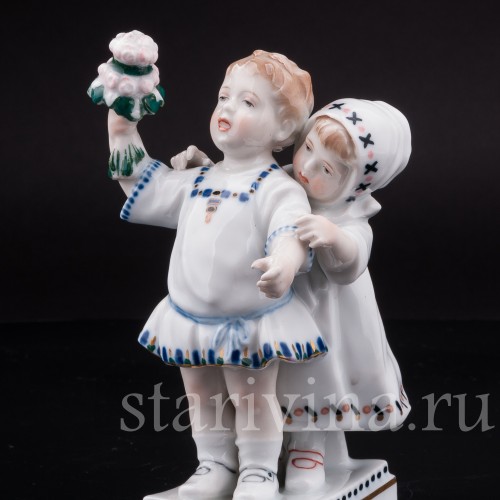 Фигурка из фарфора Дети с цветами, Karl Ens, Германия, 1920-30 гг.