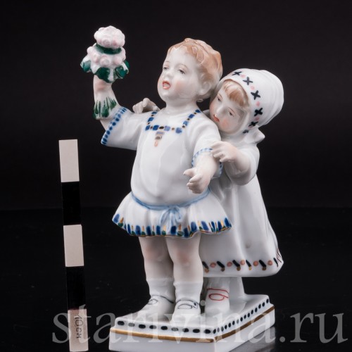 Фигурка из фарфора Дети с цветами, Karl Ens, Германия, 1920-30 гг.