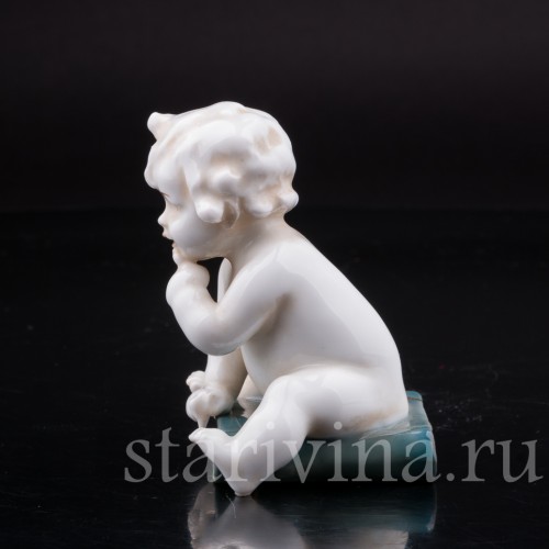 Фигурка Малыш на книге, E. A. Muller, Германия, нач. 20 в.