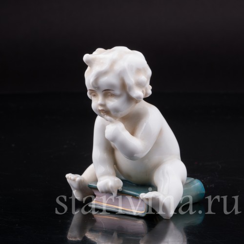 Фигурка Малыш на книге, E. A. Muller, Германия, нач. 20 в.