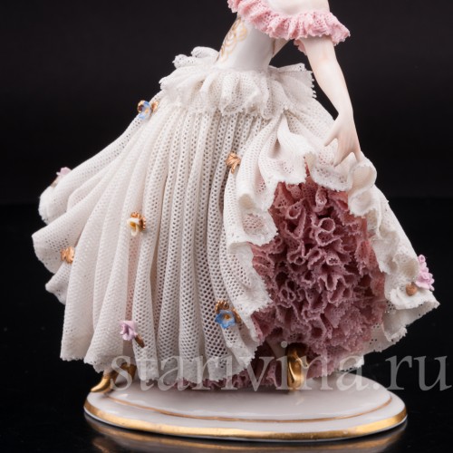 Статуэтка Танцующая девушка, кружевная, Ackermann & Fritze, Германия, нач. 20 в.