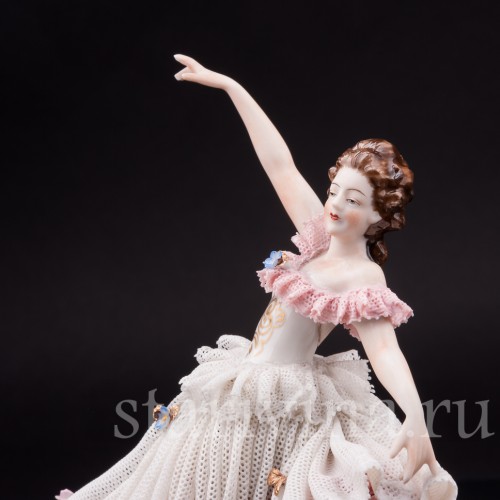 Статуэтка Танцующая девушка, кружевная, Ackermann & Fritze, Германия, нач. 20 в.