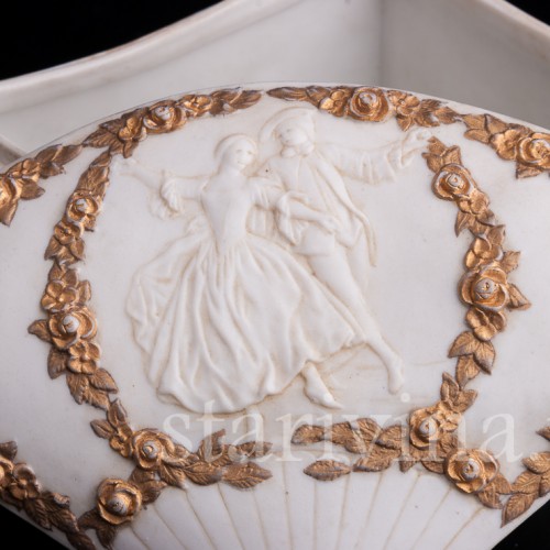 Антикварная фарфоровая шкатулка Балерина Камарго с кавалером, E. A. Muller, Германия, кон. 19 в.