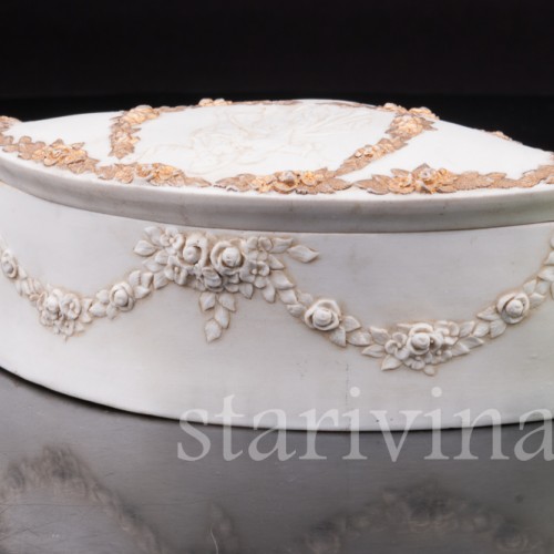 Антикварная фарфоровая шкатулка Балерина Камарго с кавалером, E. A. Muller, Германия, кон. 19 в.