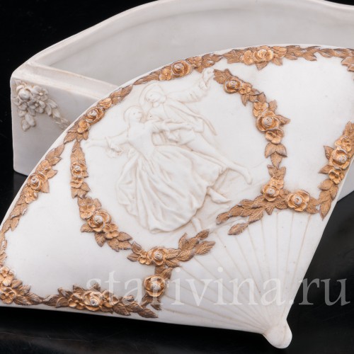 Антикварная фарфоровая шкатулка Балерина Камарго с кавалером, E. A. Muller, Германия, кон. 19 в.