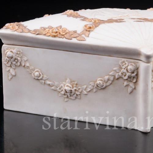 Антикварная фарфоровая шкатулка Балерина Камарго с кавалером, E. A. Muller, Германия, кон. 19 в.