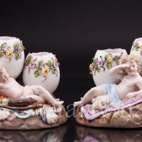 Парная фарфоровая композиция Отдыхающие путти, Ernst Bohne Sohne, Германия, кон. 19 - нач. 20 вв.