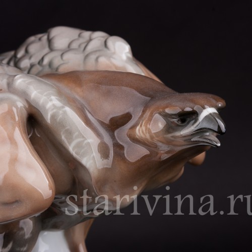 Фарфоровая статуэтка птицы Орел на скале, Karl Ens, Германия, 1920-30 гг.