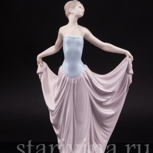 Фигурка  из фарфора Танцующая девушка, Lladro, Испания, 1979 г.