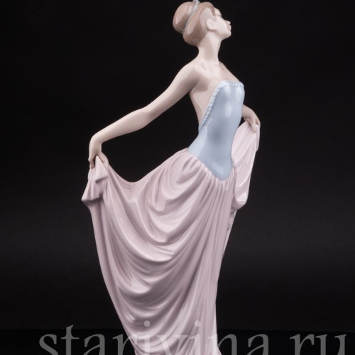 Фигурка  из фарфора Танцующая девушка, Lladro, Испания, 1979 г.