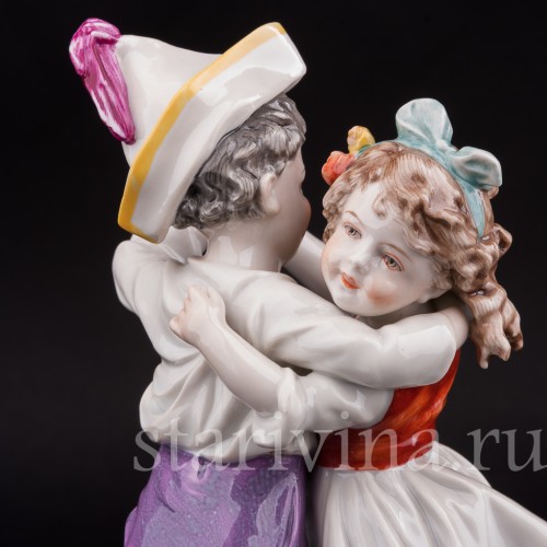 Фарфоровая фигурка Танцующие дети, Volkstedt, Германия, кон. 19 в.