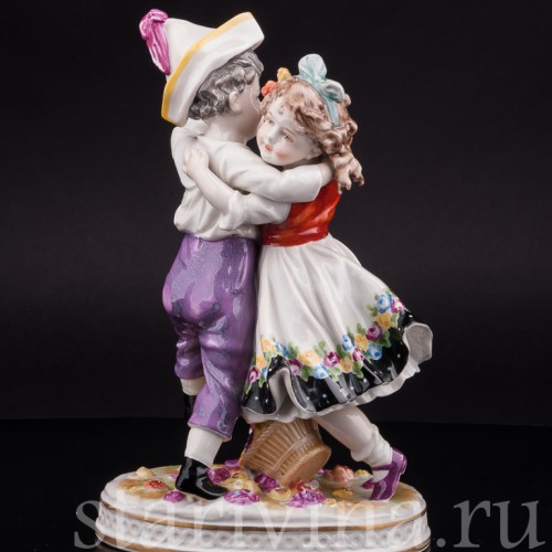 Фарфоровая фигурка Танцующие дети, Volkstedt, Германия, кон. 19 в.