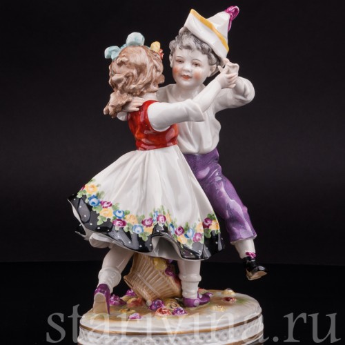 Фарфоровая фигурка Танцующие дети, Volkstedt, Германия, кон. 19 в.