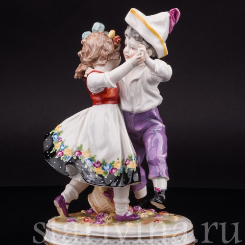 Фарфоровая фигурка Танцующие дети, Volkstedt, Германия, кон. 19 в.