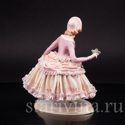 Статуэтка Девушка в капоре, Karl Ens, Германия, 1920-30 гг.