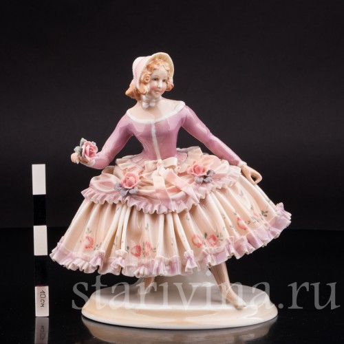 Статуэтка Девушка в капоре, Karl Ens, Германия, 1920-30 гг.