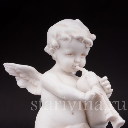 Фигурка из бисквитного фарфора Ангелочек с волынкой, E. A. Muller, Германия, кон. 19 - нач. 20 вв.