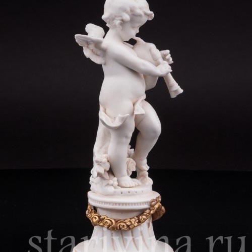 Фигурка из бисквитного фарфора Ангелочек с волынкой, E. A. Muller, Германия, кон. 19 - нач. 20 вв.