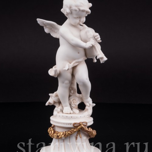 Фигурка из бисквитного фарфора Ангелочек с волынкой, E. A. Muller, Германия, кон. 19 - нач. 20 вв.