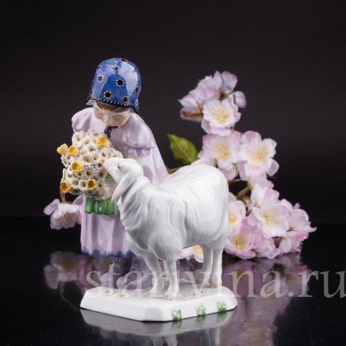 Фарфоровая фигурка Девочка с овечкой, Meissen, Германия, 1910 гг.