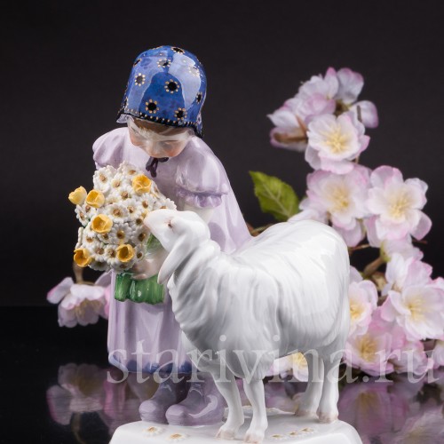 Фарфоровая фигурка Девочка с овечкой, Meissen, Германия, 1910 гг.