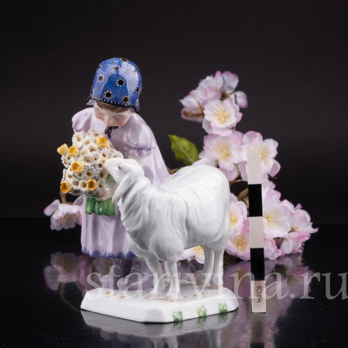 Фарфоровая фигурка Девочка с овечкой, Meissen, Германия, 1910 гг.