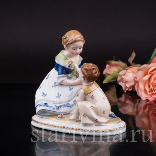 Фарфоровая статуэтка "Букет для сестрички", E. A. Muller, Германия, кон 19 - нач. 20 вв.